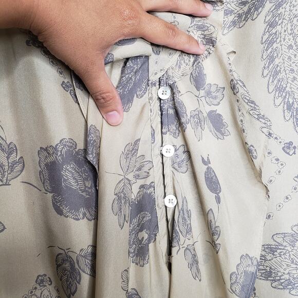 CAbi| Floral Silk Ruffle Blouse - Picture 6 of 10